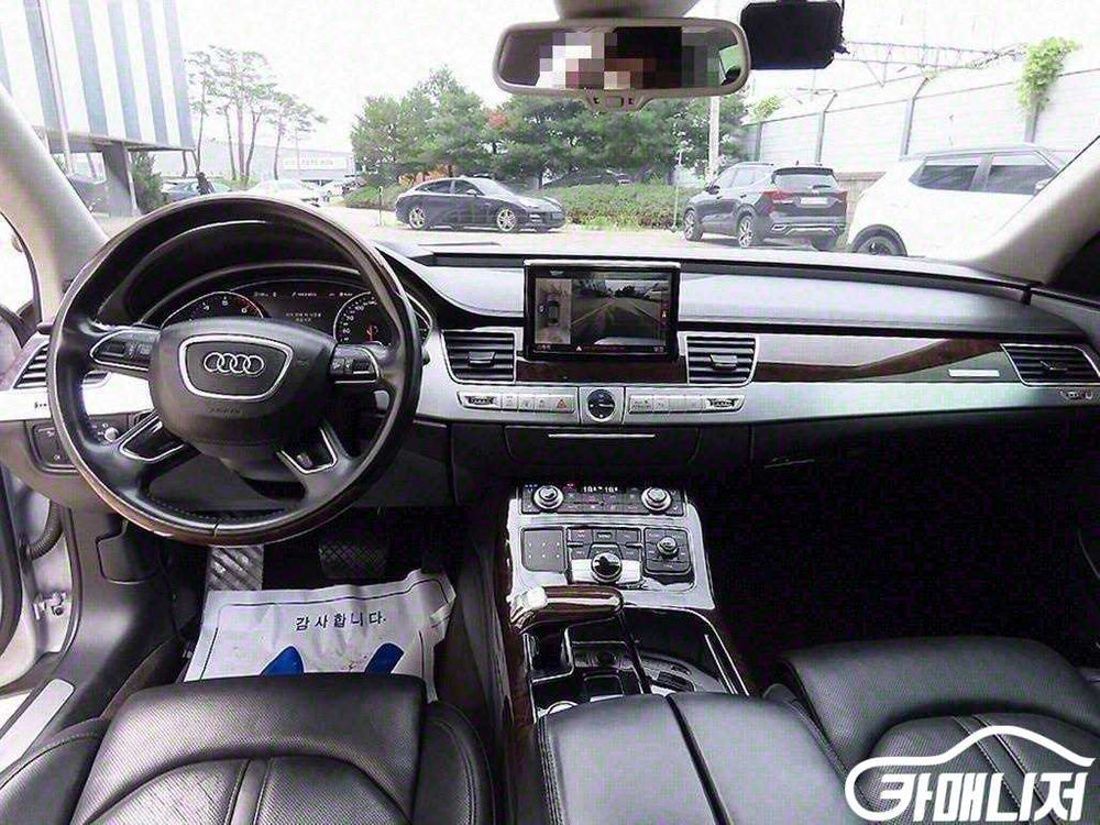 [아우디]뉴A8 60 TFSI 콰트로 LWB #3월급매 이미지