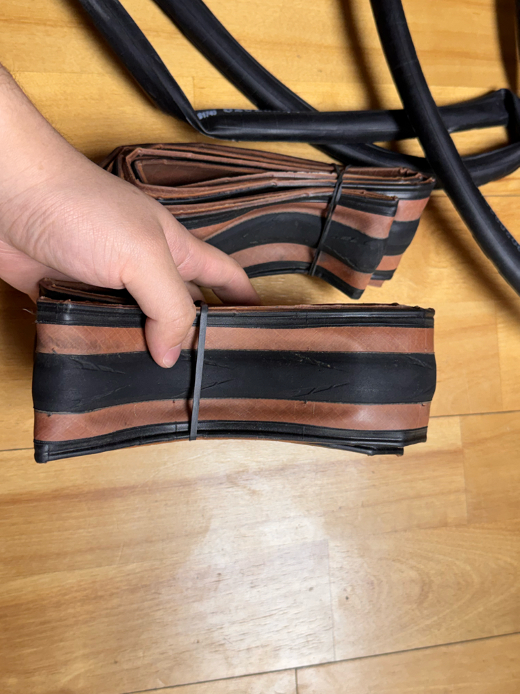 허친슨 타이어 + 타이어튜브--2