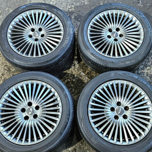 제네시스 G90 18인치휠타이어 팝니다 이미지