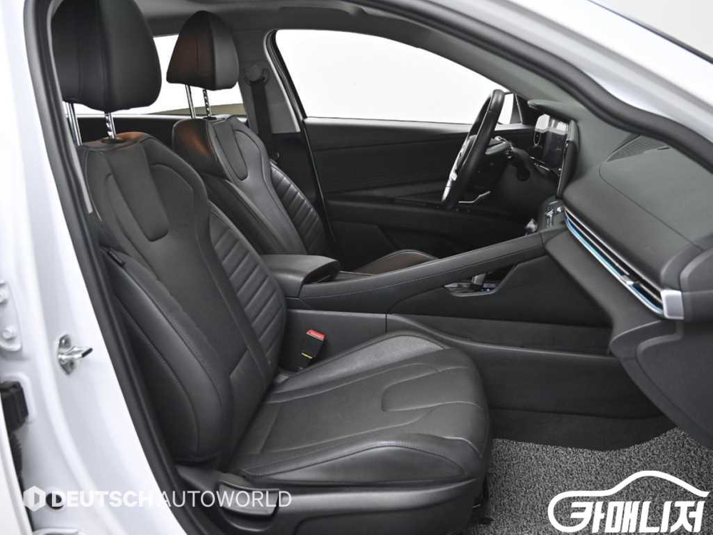 [현대]아반떼 (CN7) 1.6 인스퍼레이션 #3월급매--9