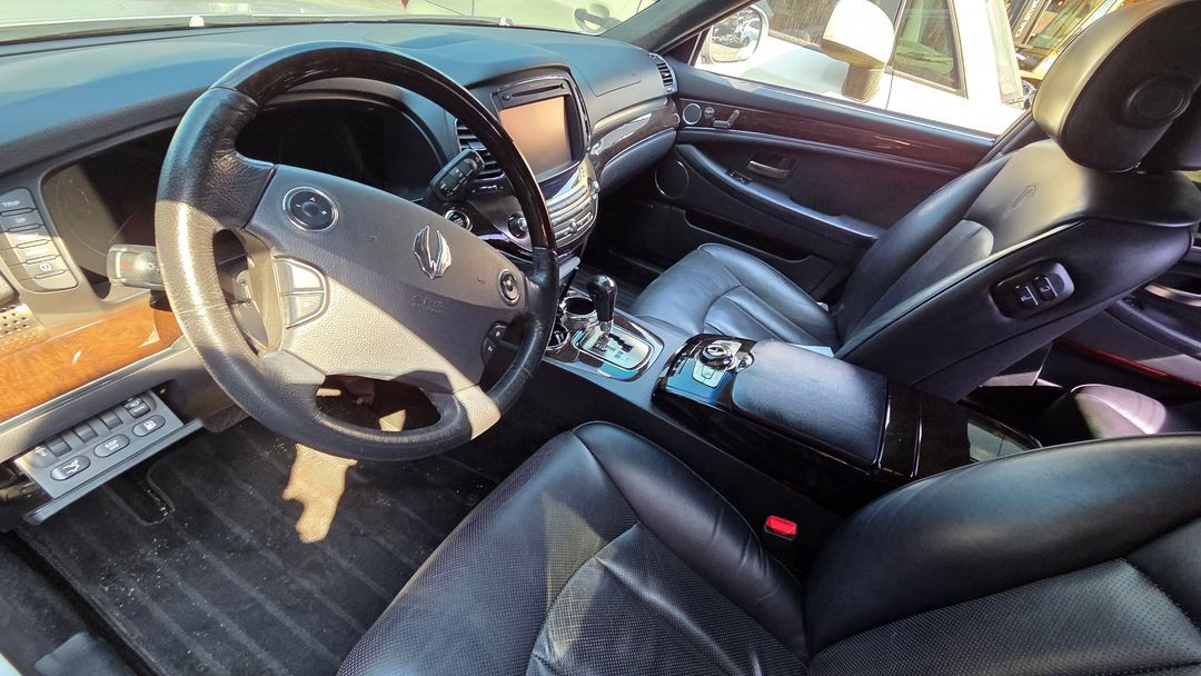 쌍용 뉴 체어맨W 폐차로 부품 판매 합니다 2013년식--3