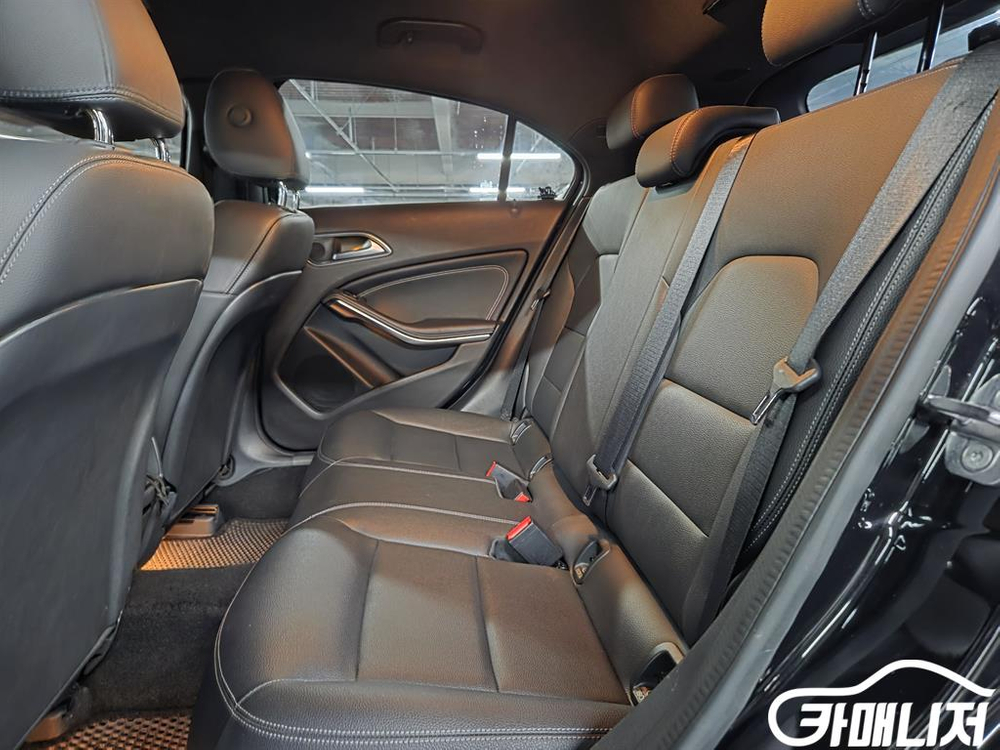 [벤츠]A클래스 W176 A200 #3월급매--8