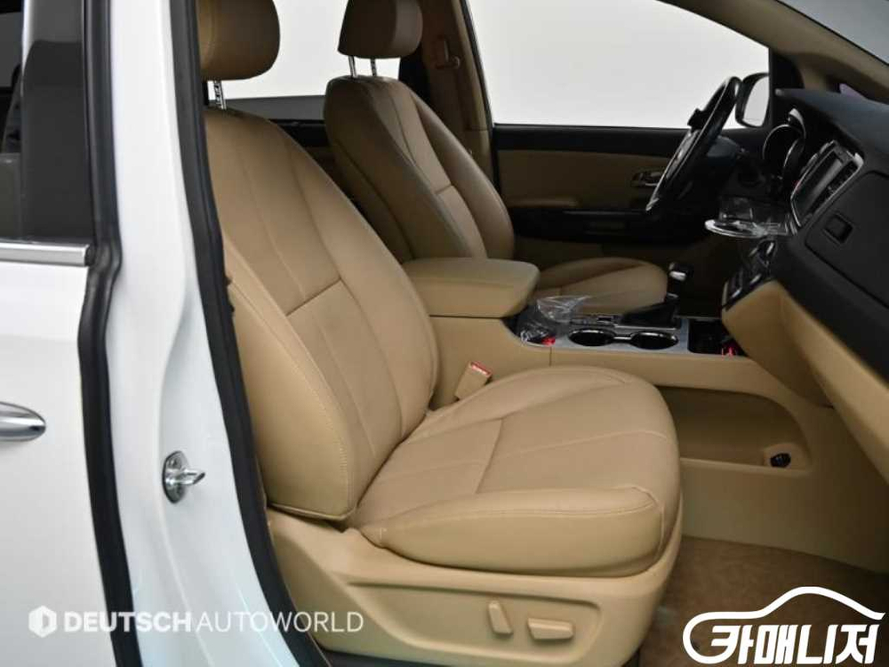 [기아]더 뉴 카니발 디젤 9인승 노블레스 스페셜 #3월급매--9