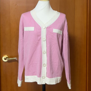 THE IZEL 핑크 V넥 배색 니트 가디건(66)