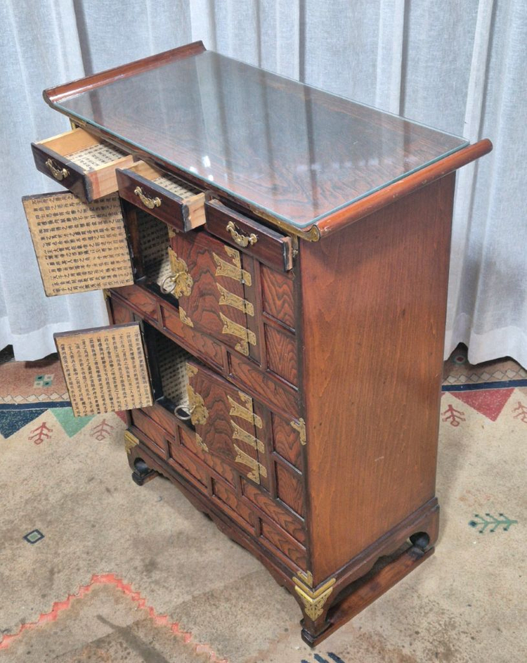 전통고가구 인테리어 이층장 이미지