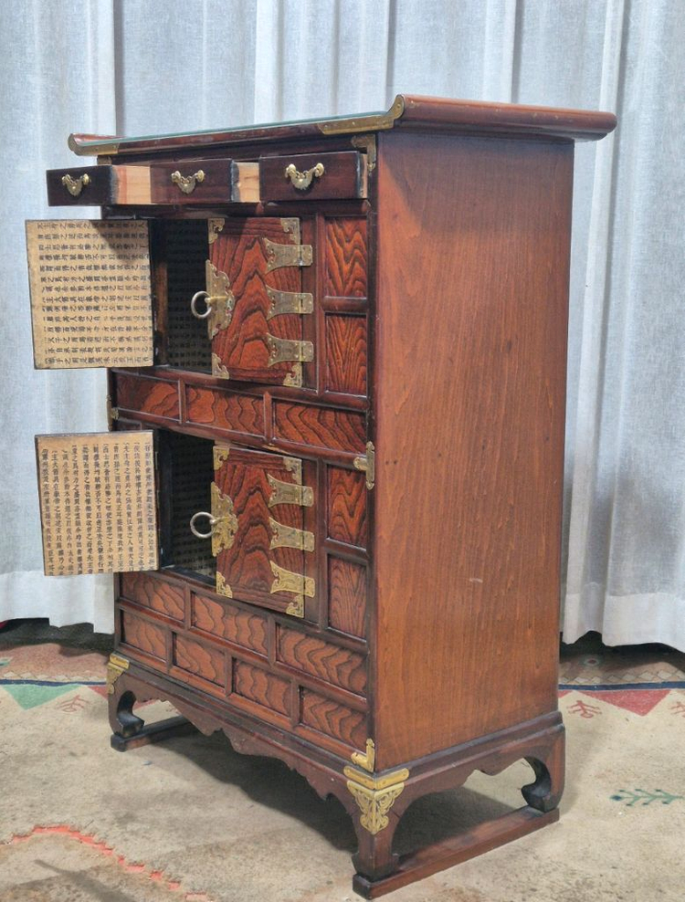 전통고가구 인테리어 이층장 이미지