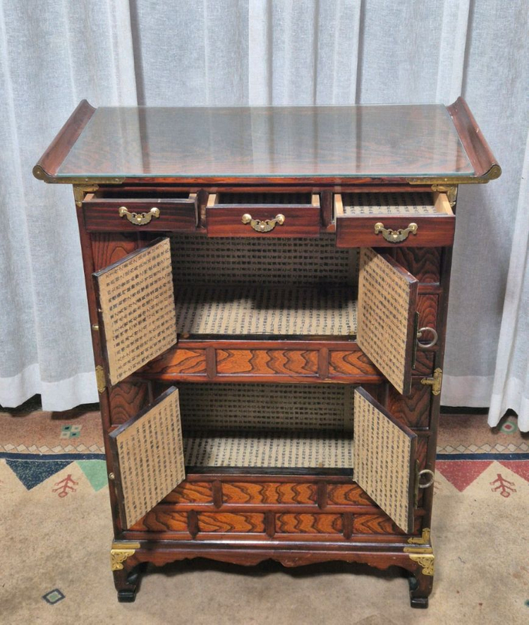 전통고가구 인테리어 이층장 이미지