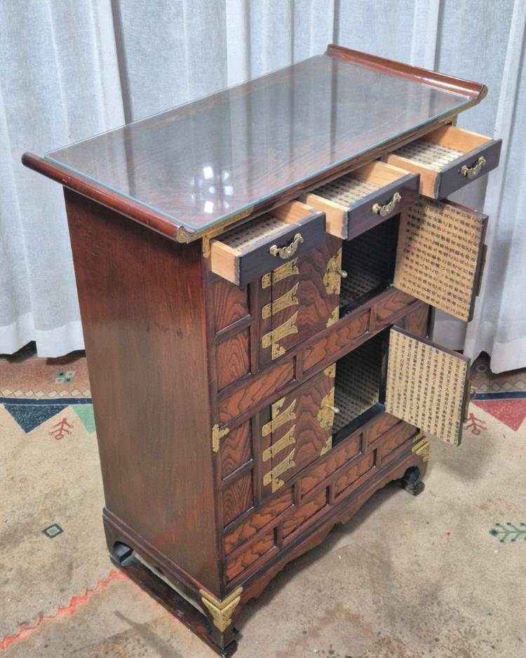 전통고가구 인테리어 이층장 이미지