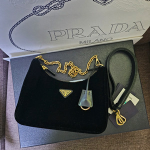 프라다 벨벳 호보백(새상품)