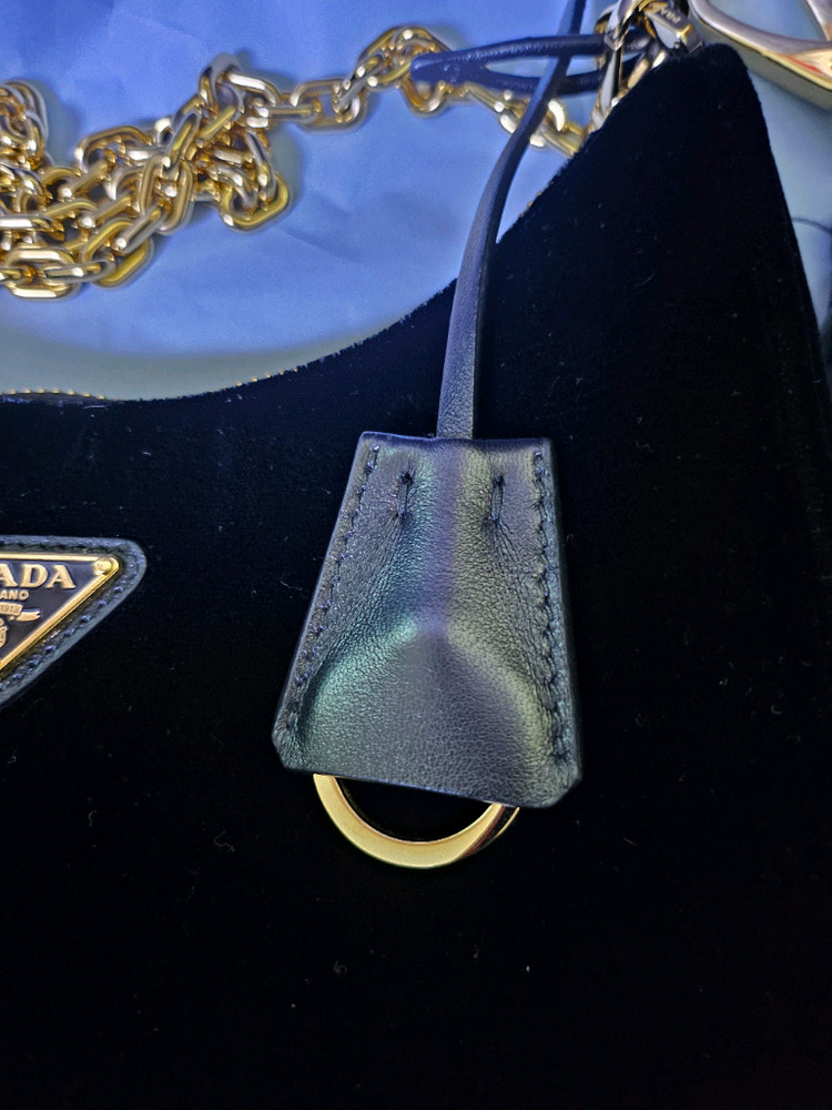 프라다 벨벳 호보백(새상품)--4