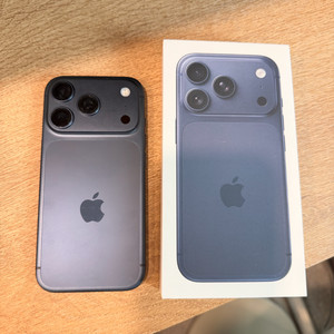 아이폰17프로 256기가 딥블루 카메라 무음 홍콩판