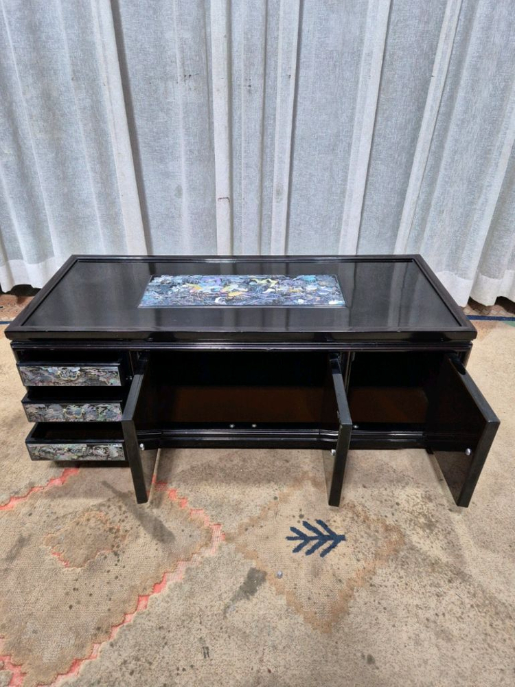 전통고가구 인테리어 자개문갑 이미지