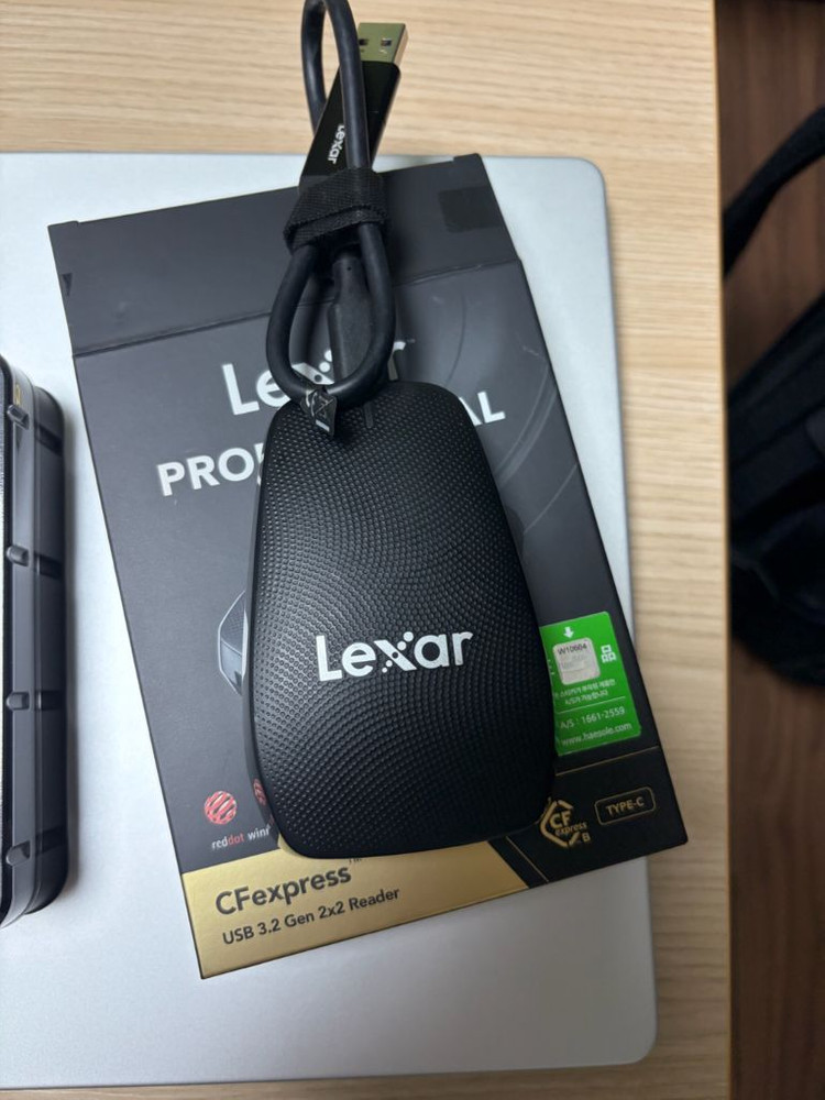 렉사CFexpress Type B 메모리카드 512GB 및 리더기--1