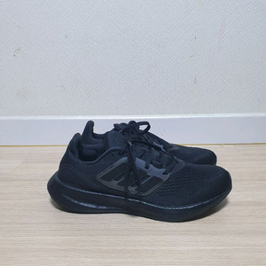 아디다스 울트라바운스 운동화 275 이미지