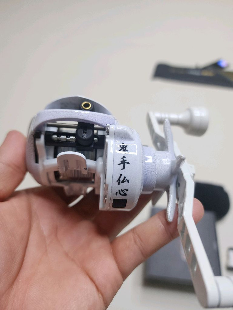 아일랜드 V2 146 + 도요 우라노G4 화이트 도색 5점 좌핸 팝니다 이미지