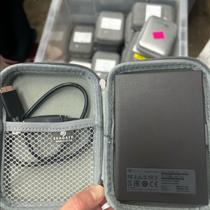 씨게이트 외장하드 2TB