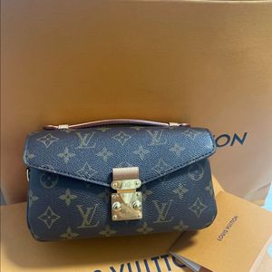 루이비통 포쉐트 메티스 이스트 웨스트 이미지