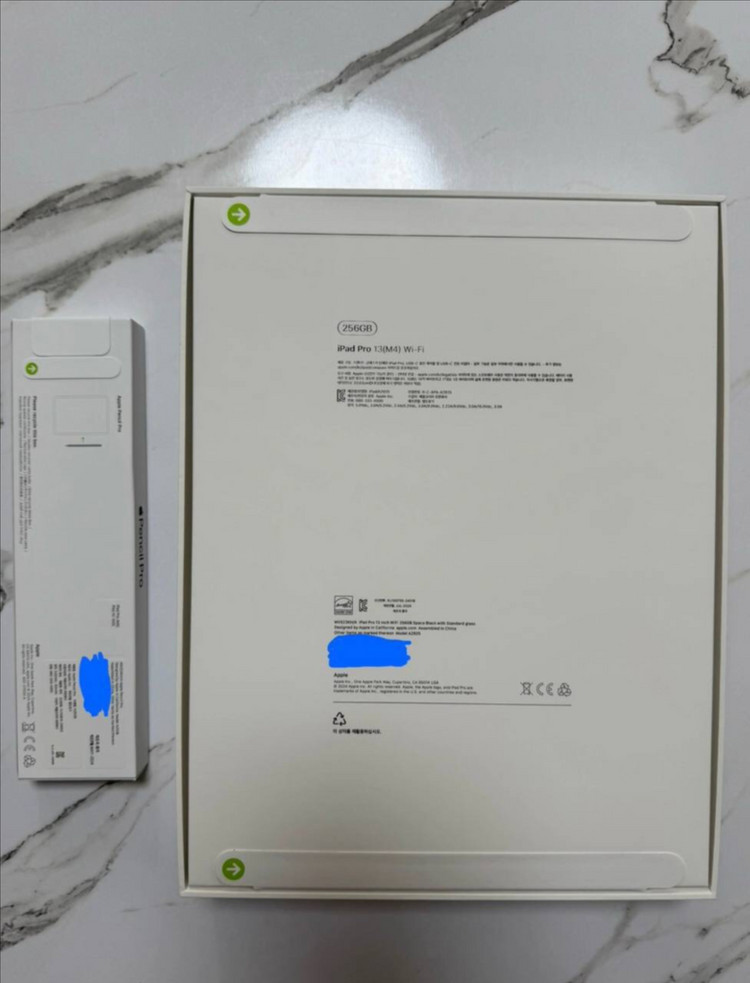아이패드 프로 13(m4) 256G + 애플펜슬 프로 미개봉 신상품--2