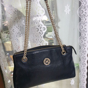 메트로씨ㅌ 체인 숄더