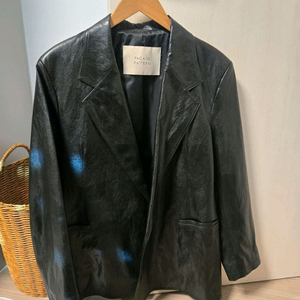 파사드패턴 레더쟈켓 이미지