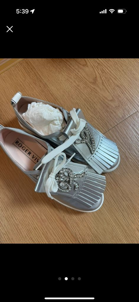 로저비비에 스니커즈 정품 이미지