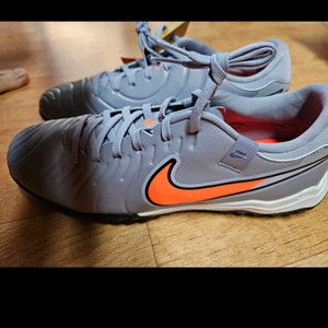 나이키 티엠포 레전드 10 아카데미 TF 풋살화 290 280