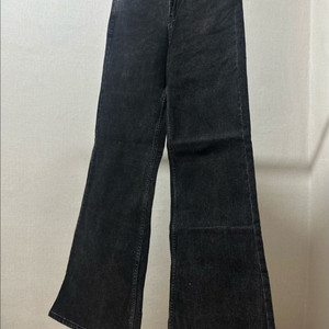 (새상품) 메종드몽드 블랙 부츠컷 데님 청바지