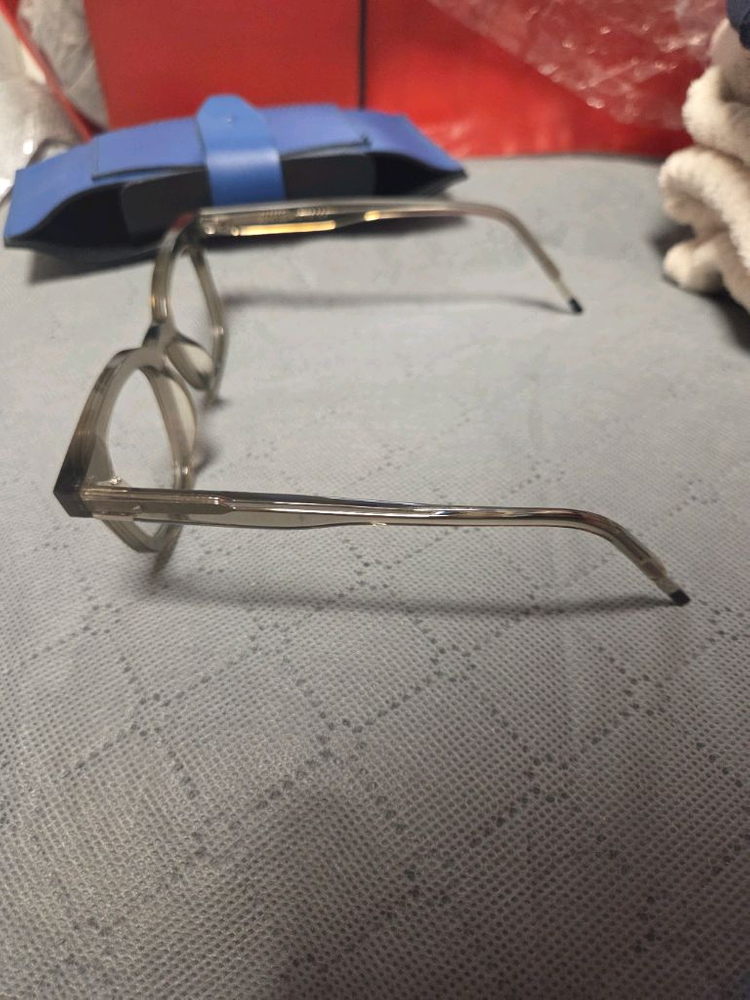 젠틀몬스터 정품 딜레이크 카키 그레이 클리어 안경테 이미지