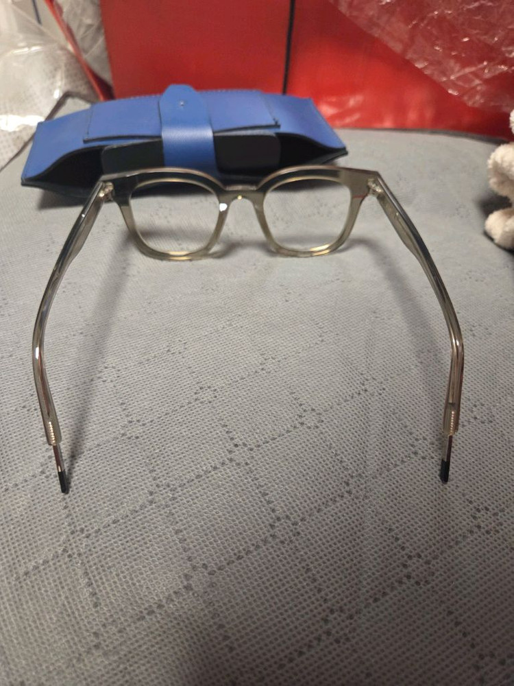 젠틀몬스터 정품 딜레이크 카키 그레이 클리어 안경테 이미지