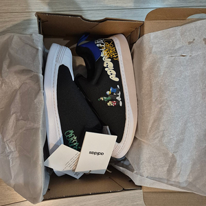 정가 99,000원 새제품 아디다스 키즈 슈퍼스타 360 끈없는 신고벗기 편한 4계절운동화 사이즈 210.