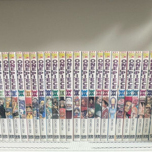 원피스 만화책 1권부터 112권까지 전권과 RED, BLUE, YELLOW 세트팔아요