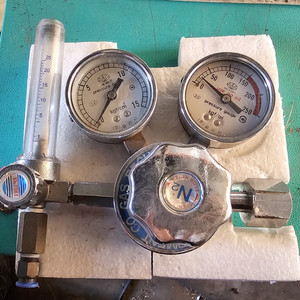 VICTORY 가스 압력 조절기