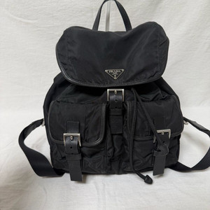 정품 프라다 포코노 나일론 투포켓 미디움 백팩 블랙