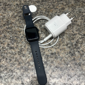 애플워치se2 40mm 배터리96 셀룰러 싸게!!