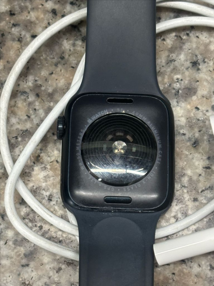 애플워치se2 40mm 배터리96 셀룰러 싸게!!--4