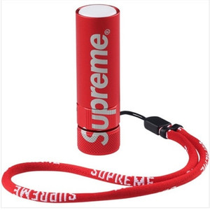 슈프림 나이트코어 미니 마그네틱 플래쉬라이트 레드 ​