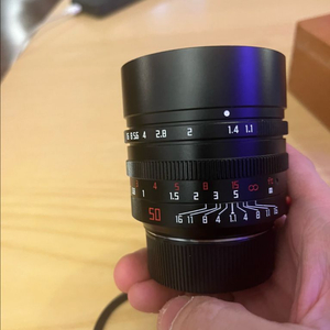 라이카 딩 렌즈 50/1.1 이미지