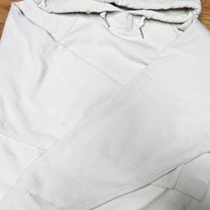 라온컴퍼니 문조거, 후드티 버터