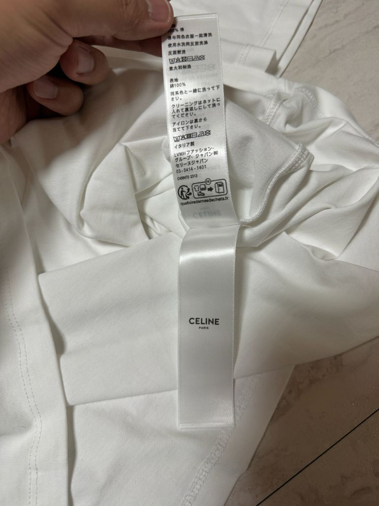 새상품) 셀린느 로고 반팔티--4