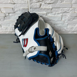 윌슨 A2000 좌투 1루미트 12.5인치 야구 글러브