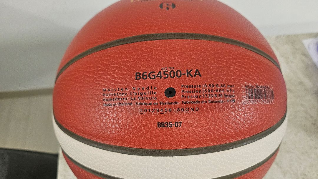 FIBA 공인 농구공 몰텐 BG4500 6호 거의 새것 이미지