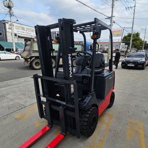 배터리 2019년식 니찌유 신형 좌식 1.5톤 전동지게차 3m 550만