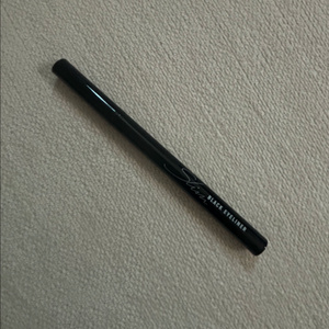 다이소아이라이너 이니스프리 퍼프