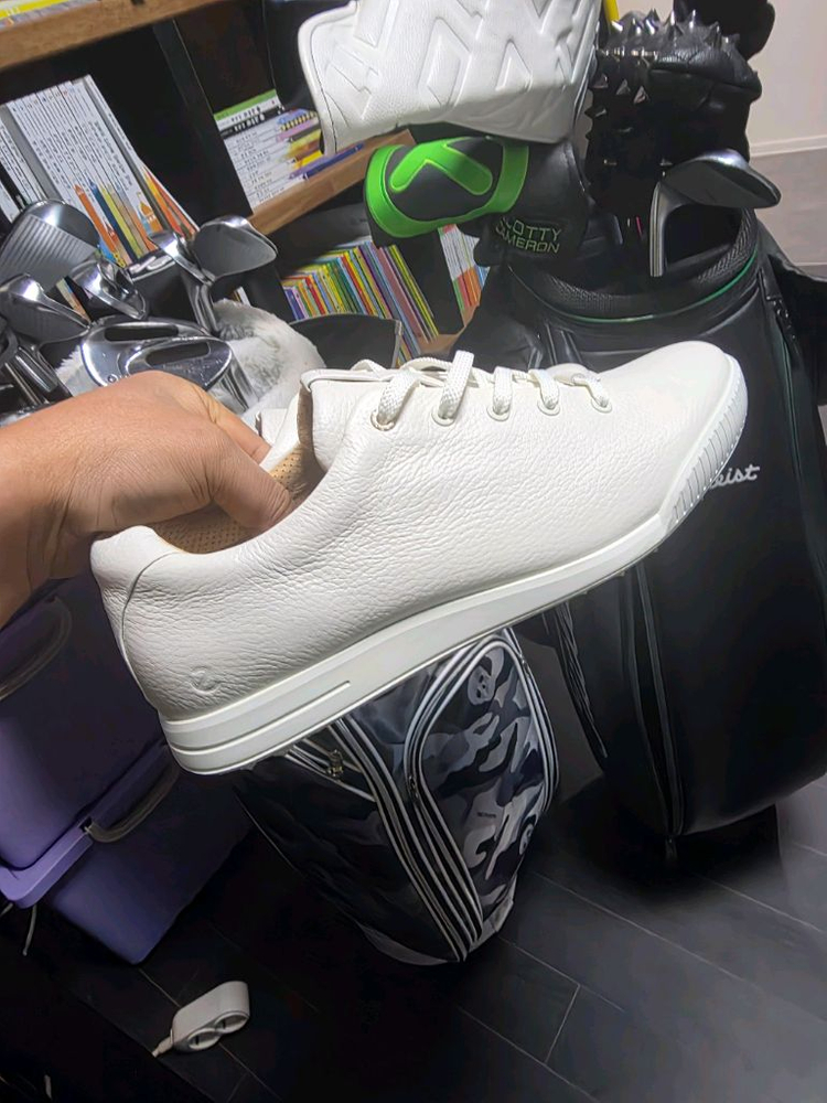 에코 골프화 흰색(새상품) 스트릿 레트로 44사이즈 285--1