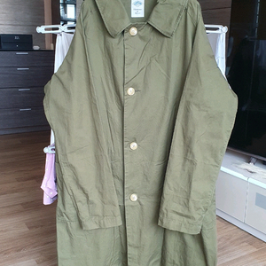 단톤 올리브 발마칸 코트 40