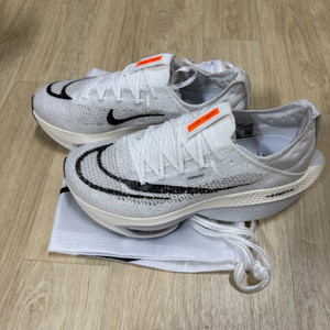 나이키 에어 줌 알파플라이 넥스트% 2 프로토 화이트(새상품)