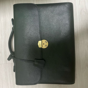 에스쿠에로 서류가방 팝니다