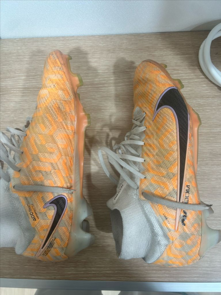 나이키 머큐리얼 축구화260--1