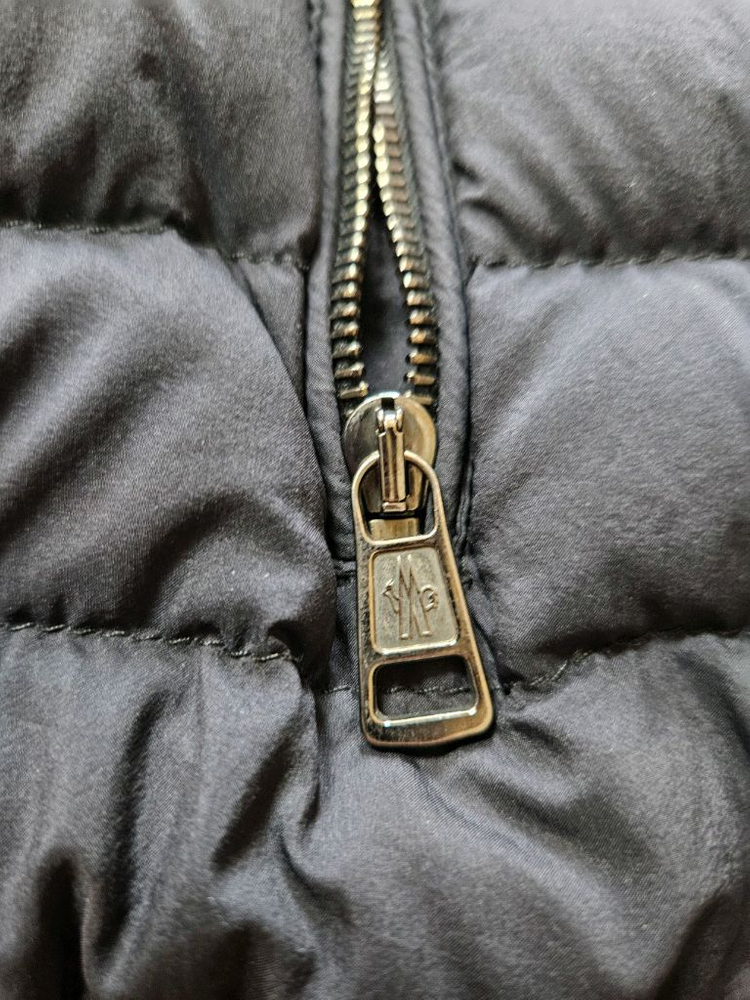 몽클레어 남성 니트패딩 블랙 L (김현우 니트패딩) 이미지