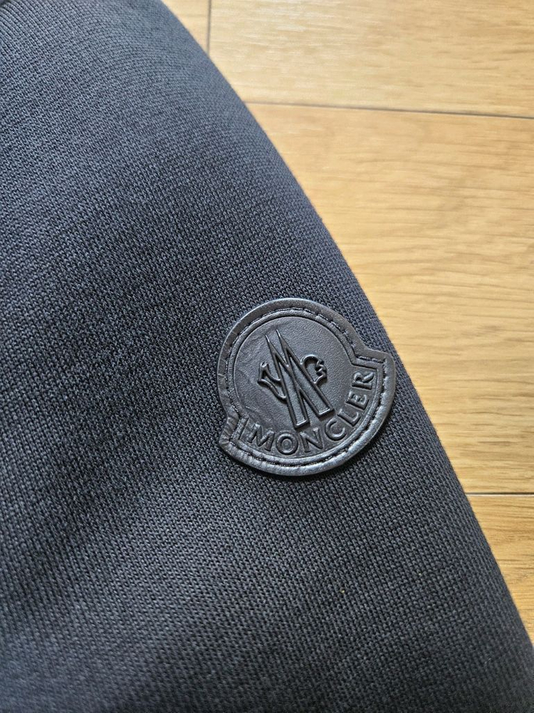 몽클레어 남성 니트패딩 블랙 L (김현우 니트패딩) 이미지